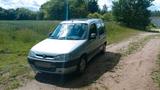 Peugeot Partner 1.6 109ps TÜV bis 3.28 - gebrauchte Peugeot Partner aus dem Jahr 2001
