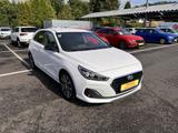 Hyundai i30 1.4 T-GDI YES! Alu 17" Navi SHZG RFK - Hyundai Gebrauchtwagen in Kassel