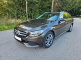 Mercedes-Benz C 220 d T AVANTGARDE Autom.  - Mercedes-Benz C 220: Braun