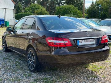 Mercedes E 220 - 5