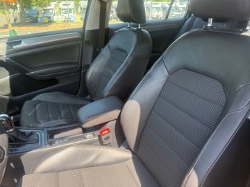 Volkswagen Golf - 12