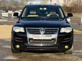 Volkswagen Touareg 3.0 V6 TDI*AUTOMATIK*ALLRAD*NAVI*ALU*AHK - Volkswagen Touareg aus 2009: TDI