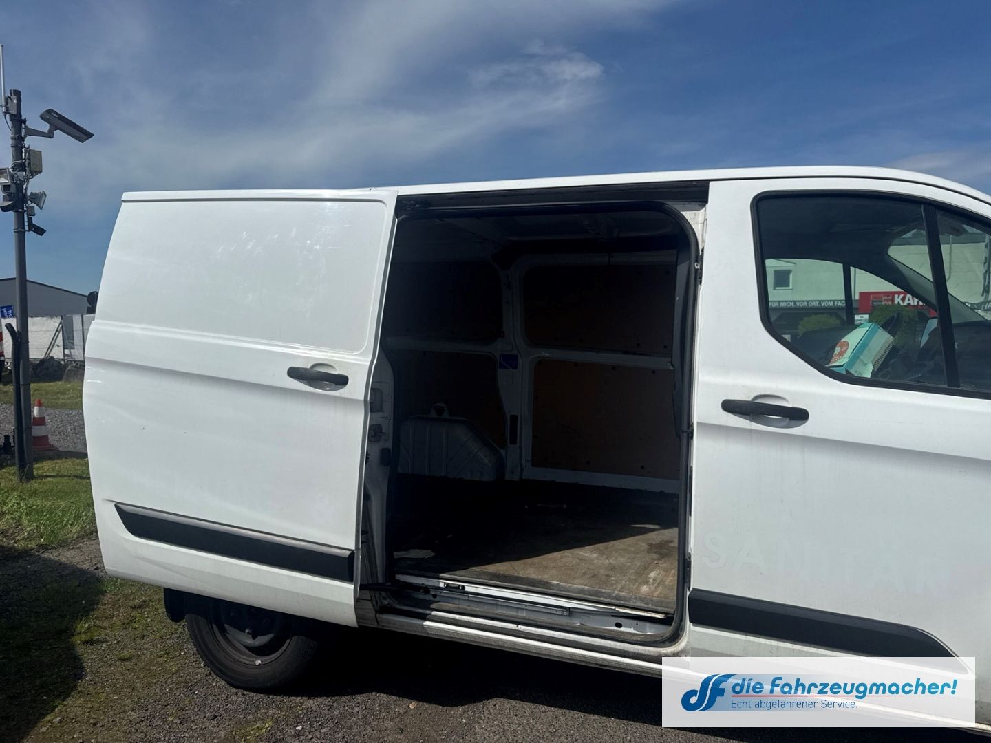 Fahrzeugabbildung Ford Transit Custom Kasten 280 L1 Trend *MOTORSCHADE