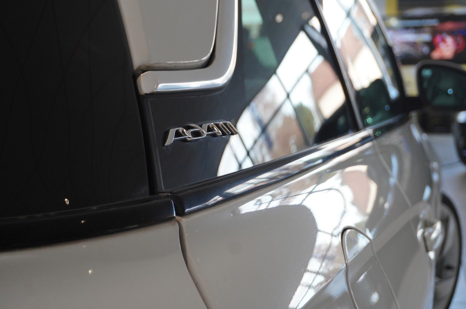 Fahrzeugabbildung Opel Adam 1.4 WHITE LINK LED/TEMP./SPORT/SH/KLIMA/USB