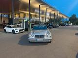 Mercedes-Benz Mercedes Benz E320 Elegance 3.2 L - Mercedes-Benz E 320 in Augsburg