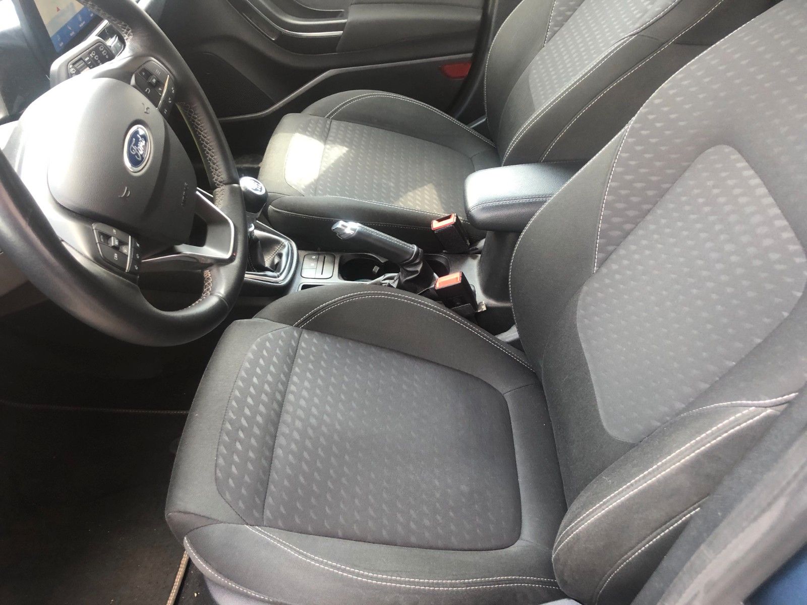 Fahrzeugabbildung Ford Fiesta Titanium