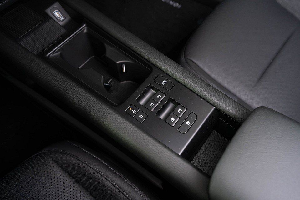 Fahrzeugabbildung Hyundai IONIQ 6 77,4kWh TECHNIQ BOSE Parkpaket Leder V2L