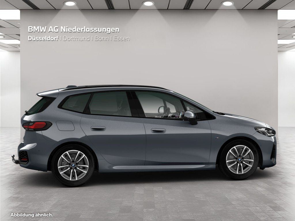 BMW 223 Active Tourer - Bild 11