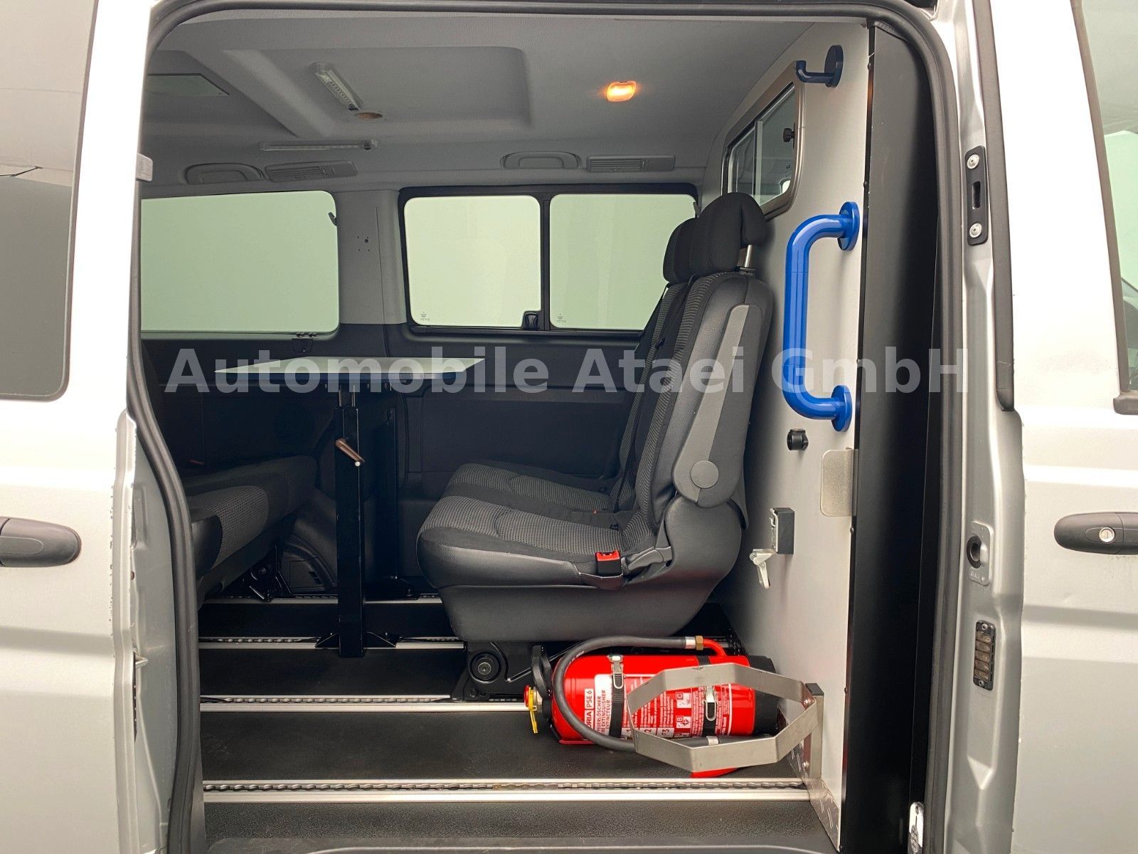 Fahrzeugabbildung Mercedes-Benz Vito Tourer Extralang 113 Aut. *2x KLIMA* (4296)