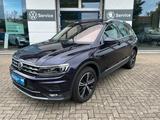 Volkswagen Tiguan Highline 2.0 TSI DSG 4M *Pano*AHK*St-Hzg* - : Violett, Geländewagen