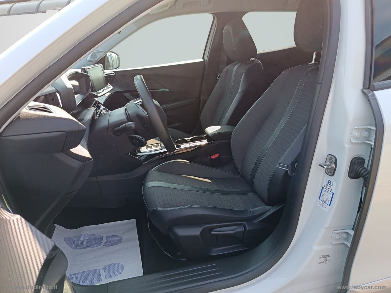 Peugeot PEUGEOT E-2008 Allure Pack imagem 3