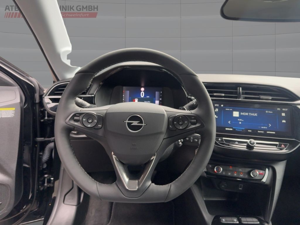Fahrzeugabbildung Opel Corsa AUTOMATIK  RÜCKFAHRK.  SITZHEIZUNG  ALLWET
