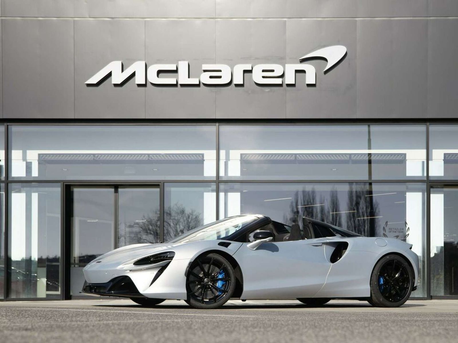 McLaren Artura Artura Spider / 0% Leasing / B&W / Lift