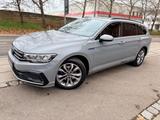 Volkswagen Passat Variant GTE/ACC/AHK/KAMERA/VIRTUAL TACHO - VW Passat Gebrauchtwagen in Stuttgart