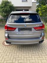 BMW X5 xDrive30d  M Sport - BMW X5: Grau, Luftfederung