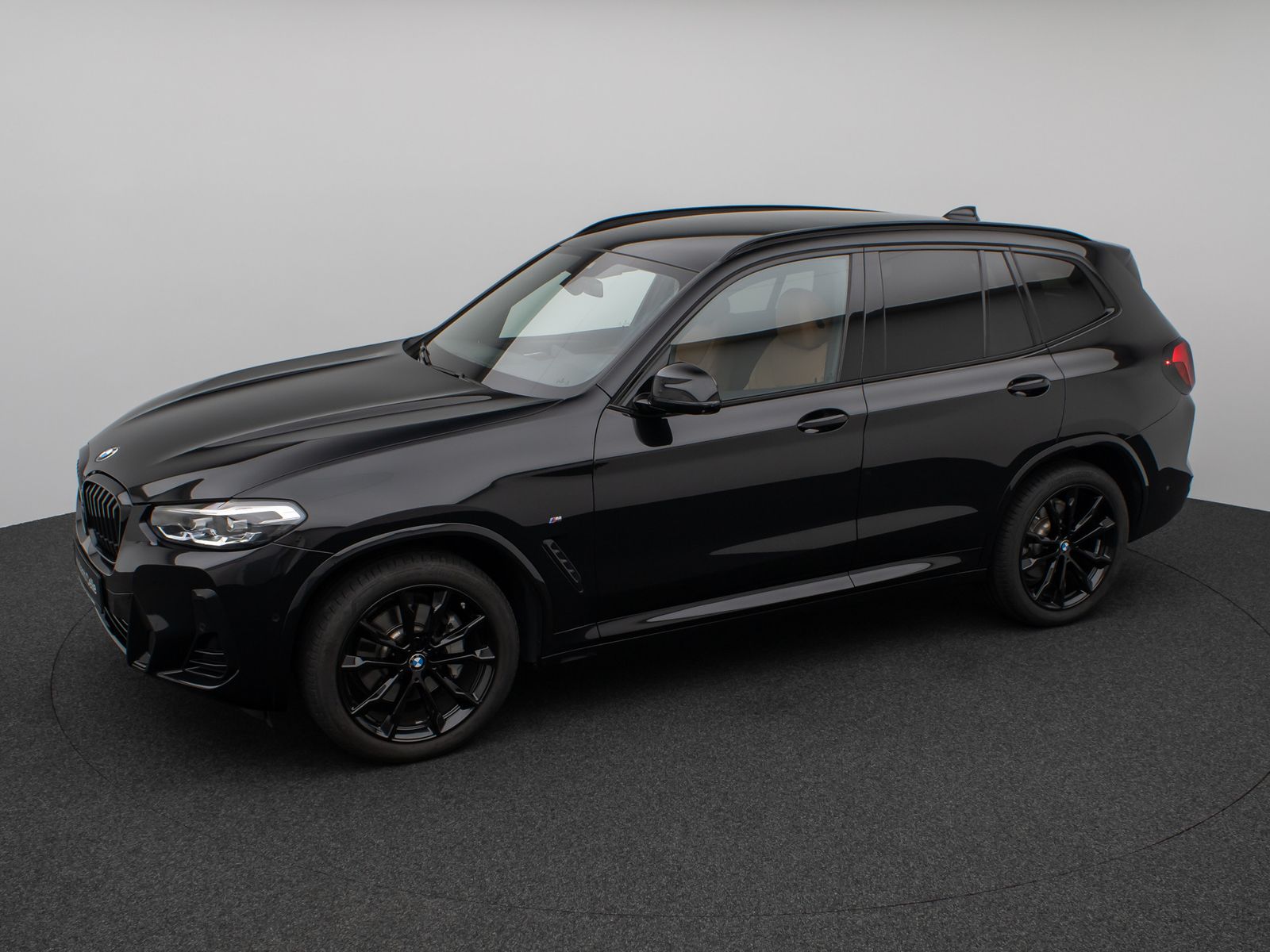 Fahrzeugabbildung BMW X3 xD30i M Sport DAB 360° Komfort Leder 20Zoll