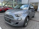 Fiat 500E Cabrio, Rückfahrkamera, Navi - Fiat mit Elektro-Antrieb: Cabrio