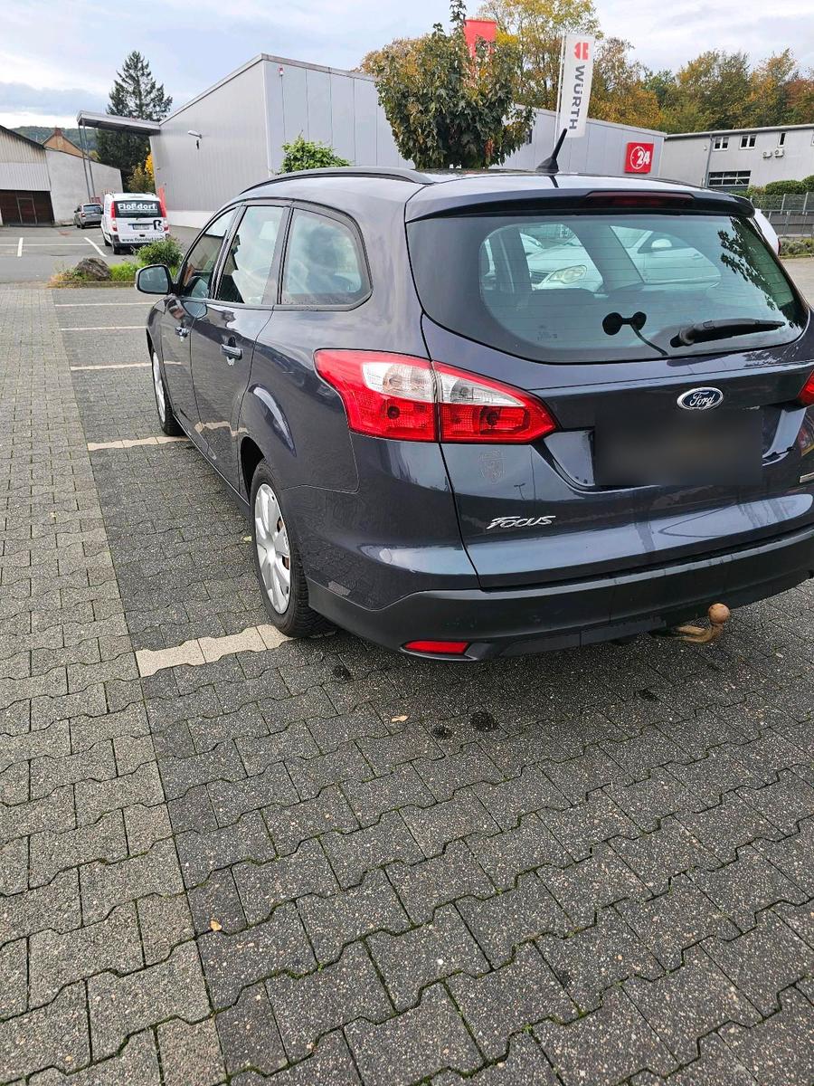 Ford Focus 2012 — photo 6