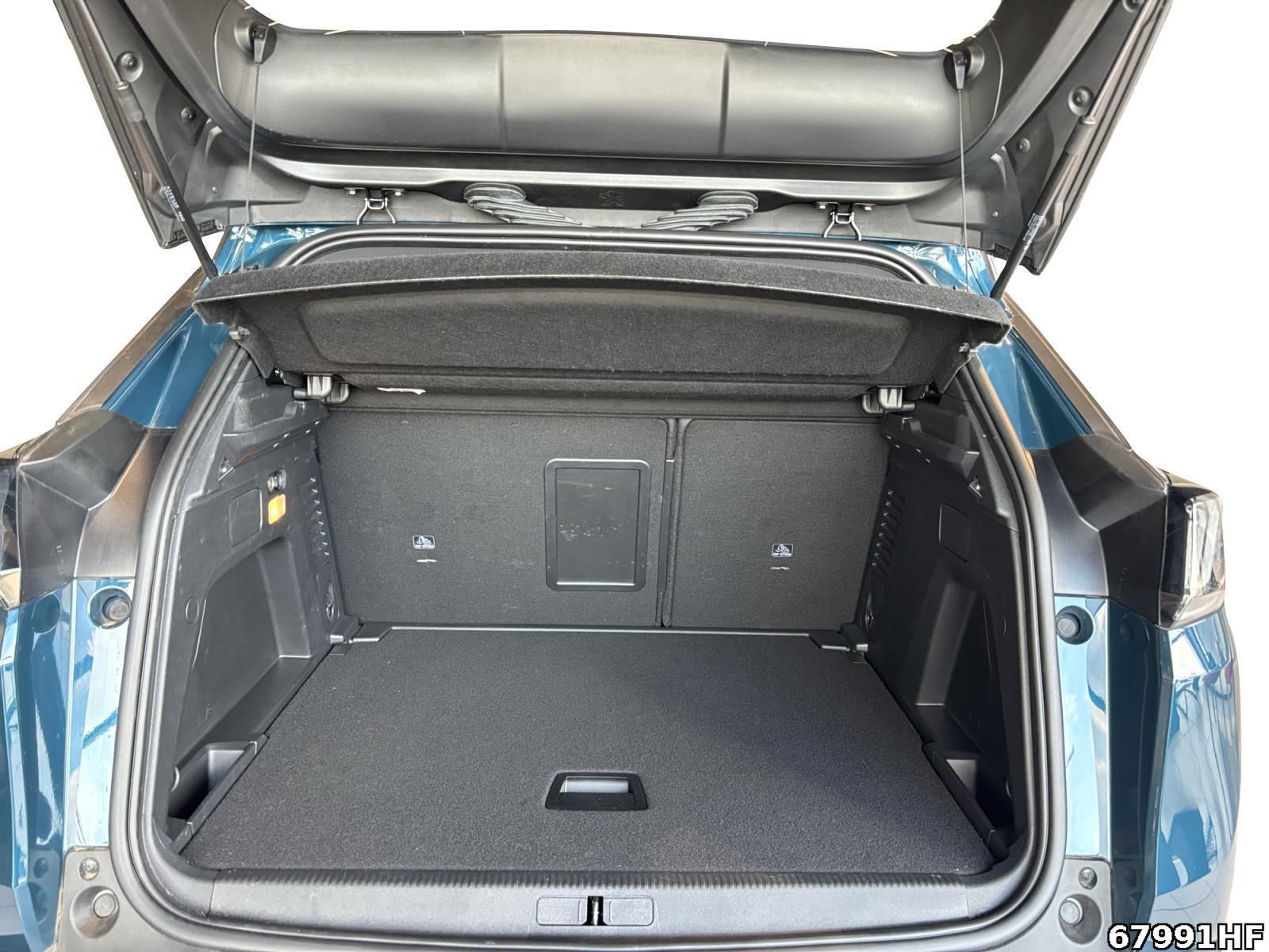 Fahrzeugabbildung Peugeot 3008 Allure Pack +ALLWETTER+CARPLAY+SHZ+LED+