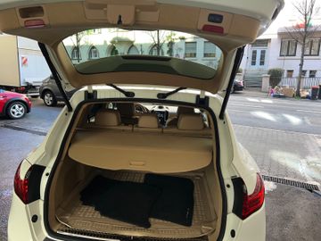 Porsche Cayenne - 12