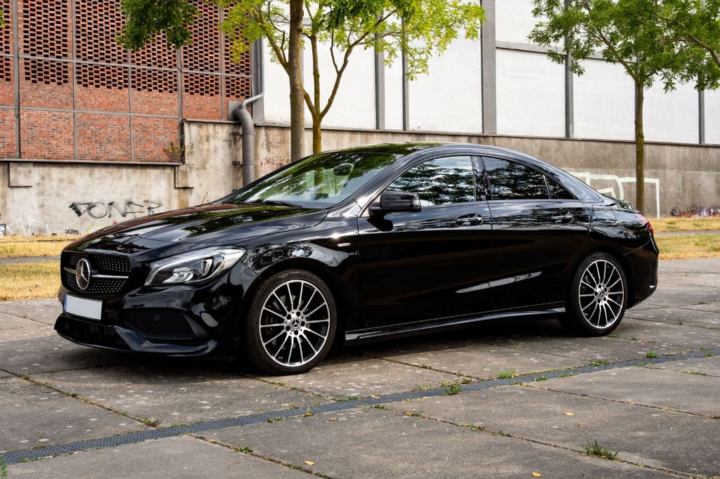 Image of Mercedes-Benz CLA 220