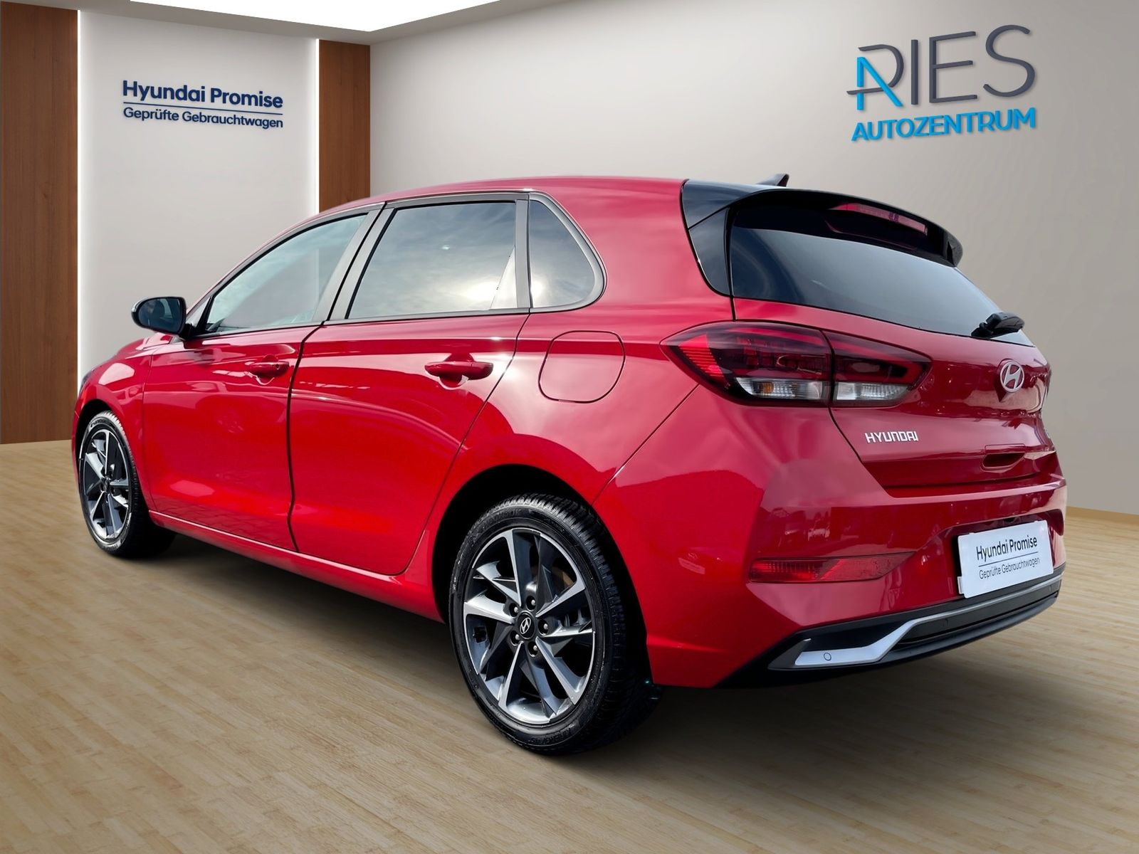 Hyundai i30 1.0 T-GDI Advantage KlimaA*LED*Navi*SHZ*Kam. foto 5