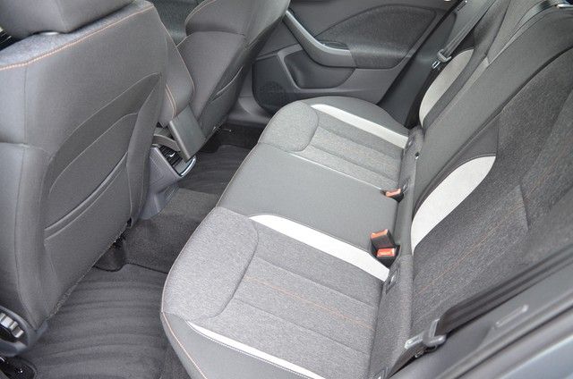 Fahrzeugabbildung SKODA Kamiq Style TSI DSG LED Navi virtual cockpit
