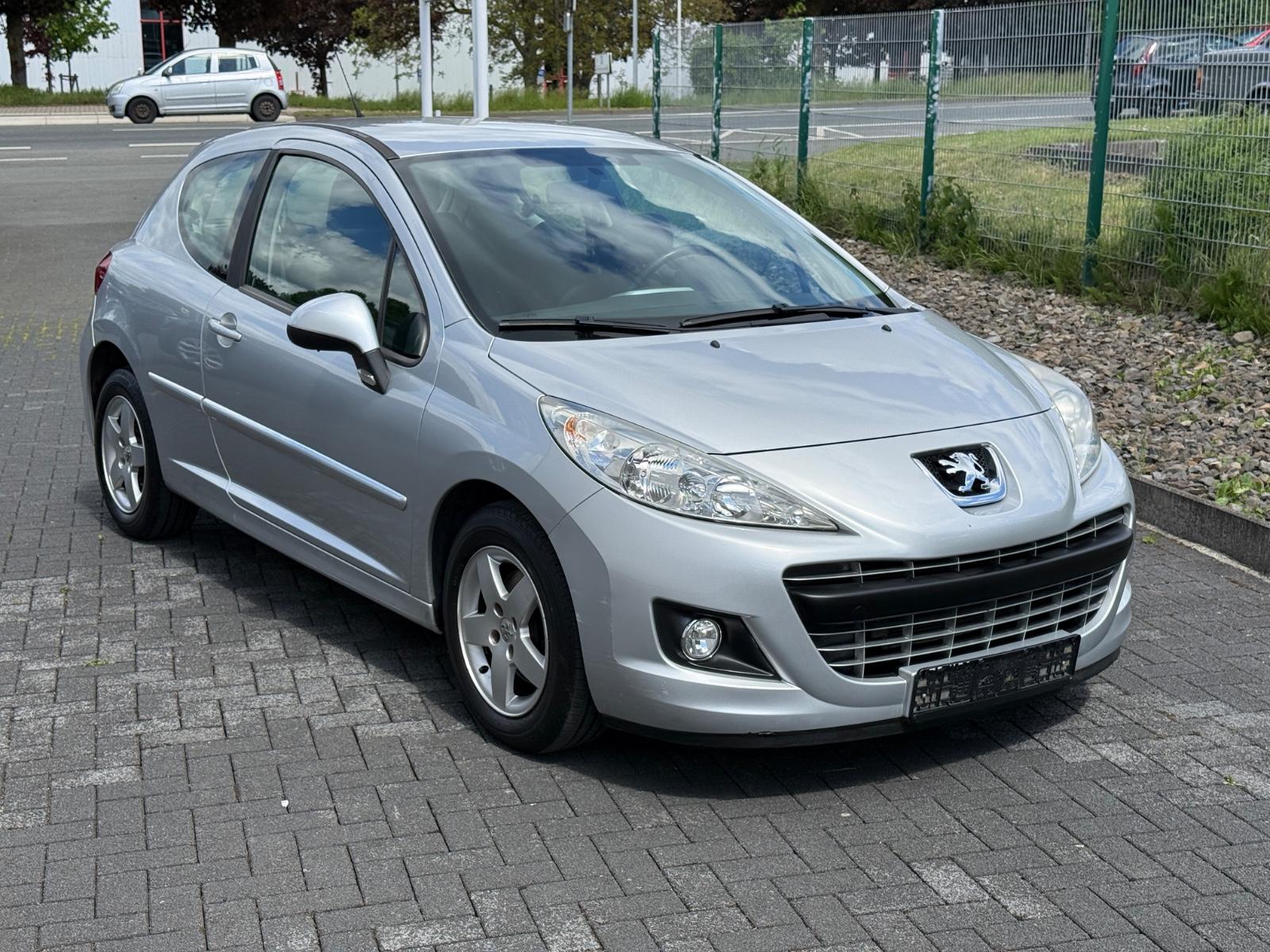 Peugeot 207 Tendance-Kette-Service-Neu-Klima-Euro5