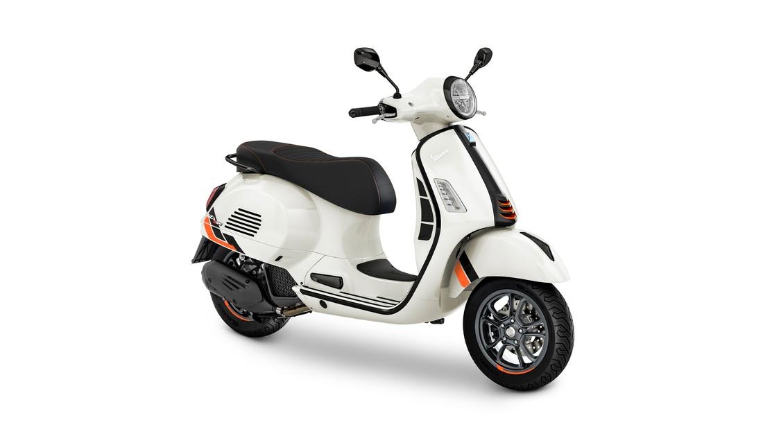 Vespa GTS 125 SuperSport weiß E5+ NEU - sofort