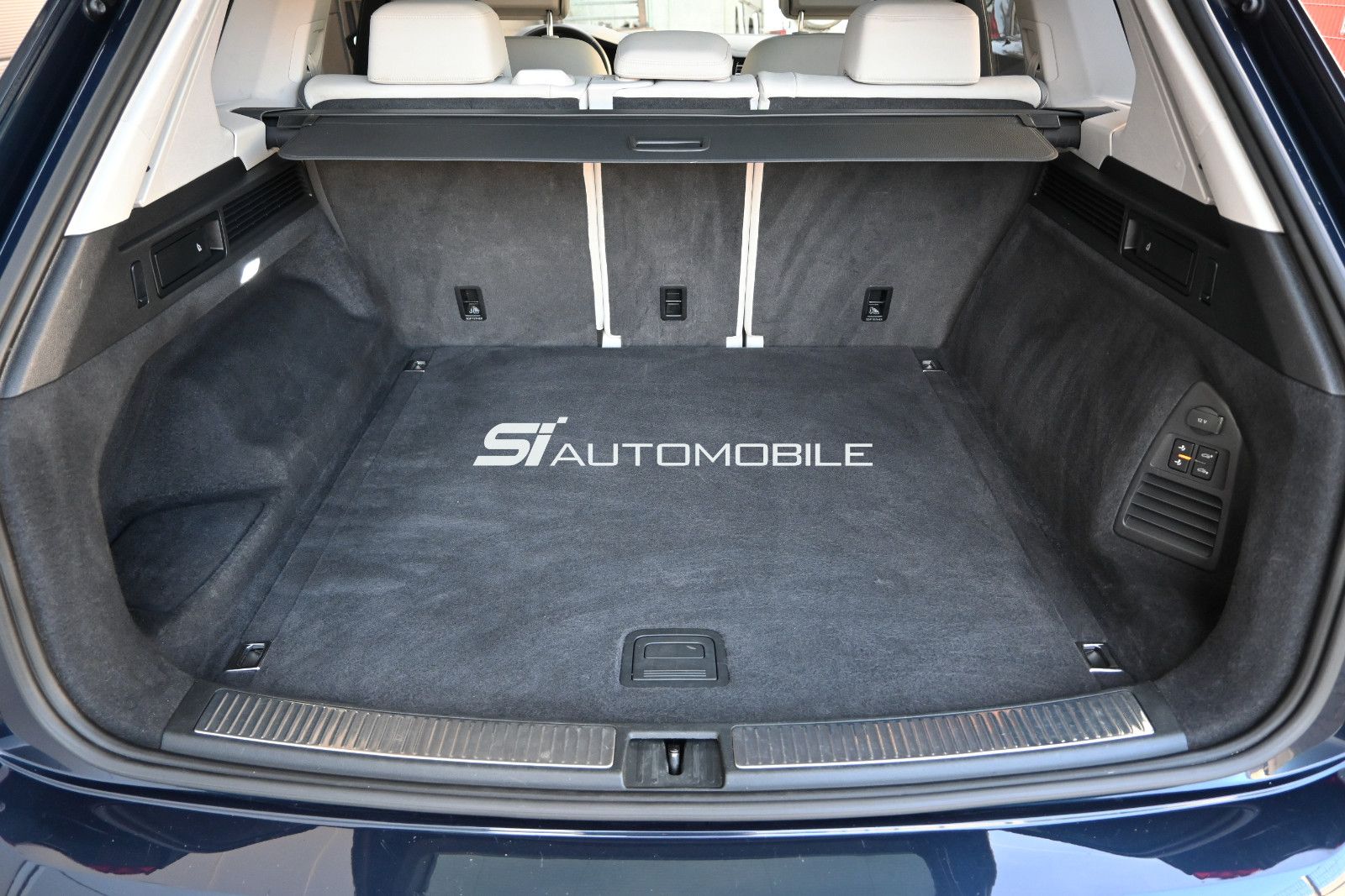 Fahrzeugabbildung Volkswagen Touareg 3.0 V6 TDI 4MOT Atmosphere °MEGAVOLL°