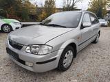 Mazda 323F 1.5 Klima - silberne Mazda 323