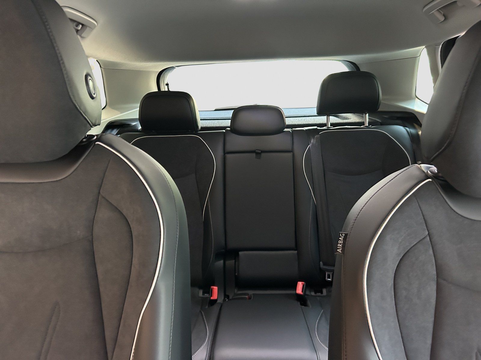 Volkswagen Tiguan - Bild 17