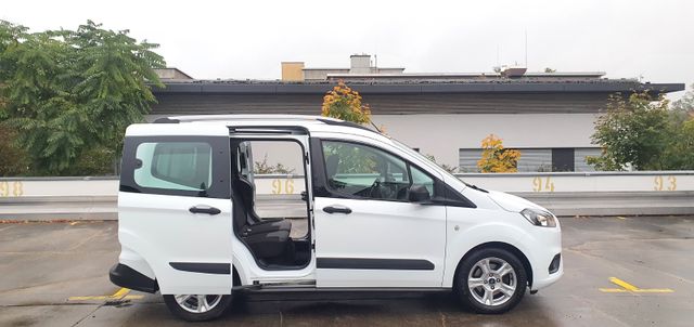 Ford Tourneo Courier Ambiente 1.5 TDCI 5-Sitz Kamera