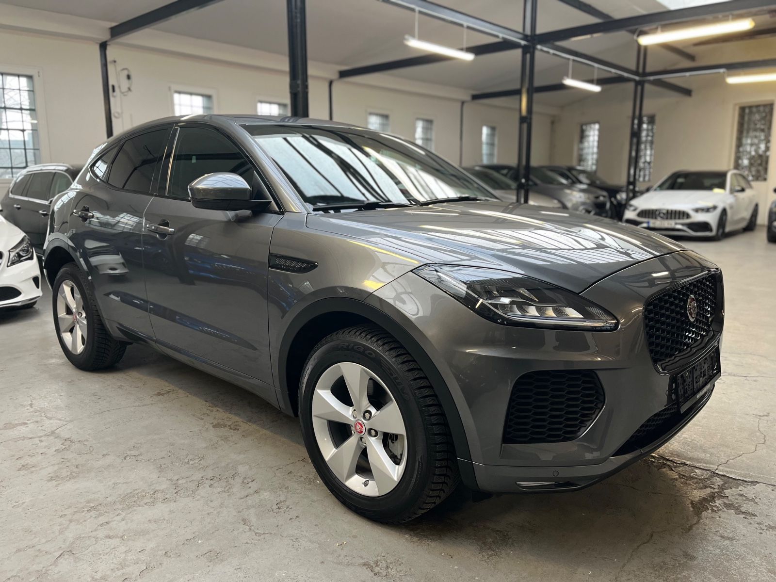 JAGUAR E-Pace