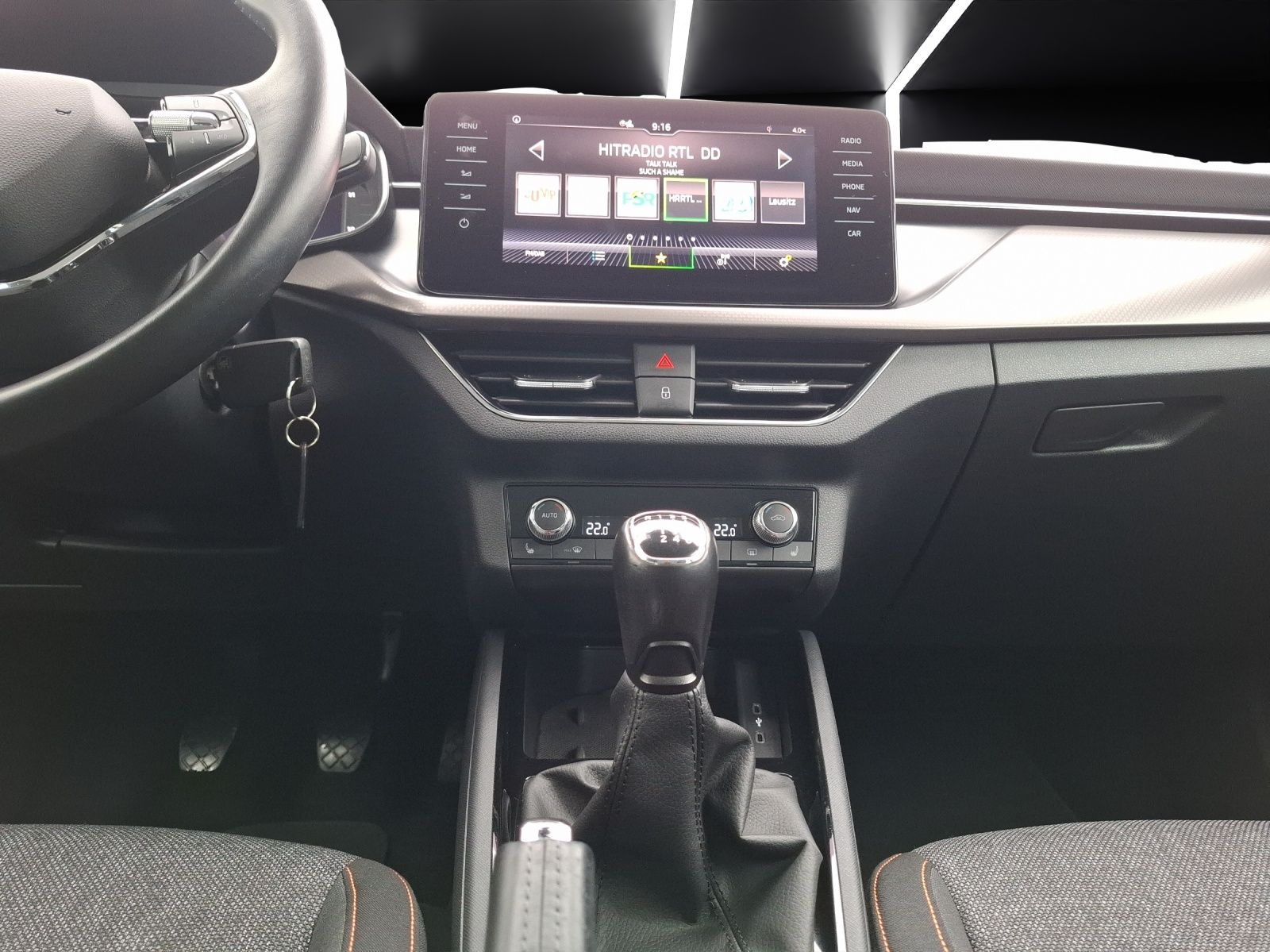 Fahrzeugabbildung SKODA Kamiq TSI Clever LED Navi AID PDC SH LM