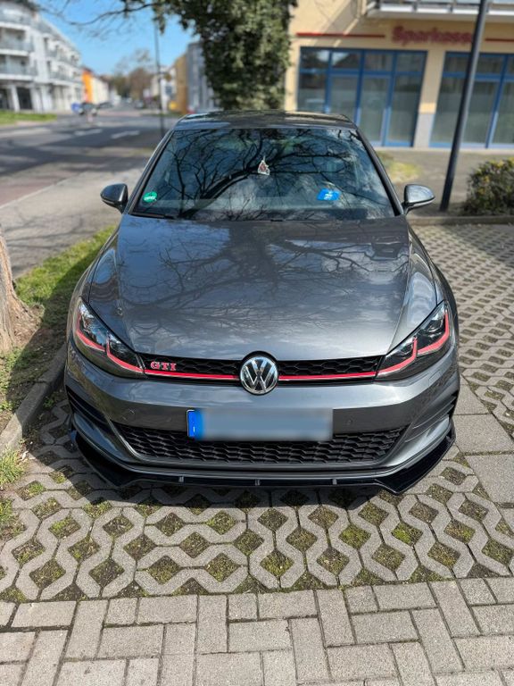 Image of Volkswagen Golf