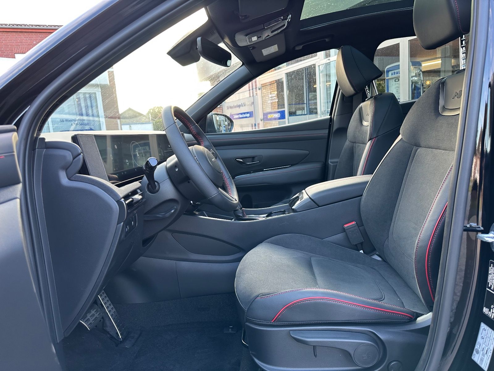 Fahrzeugabbildung Hyundai Tucson N-Line 1.6 T-GDi DCT Navi/Pano/ACC/Shzg.