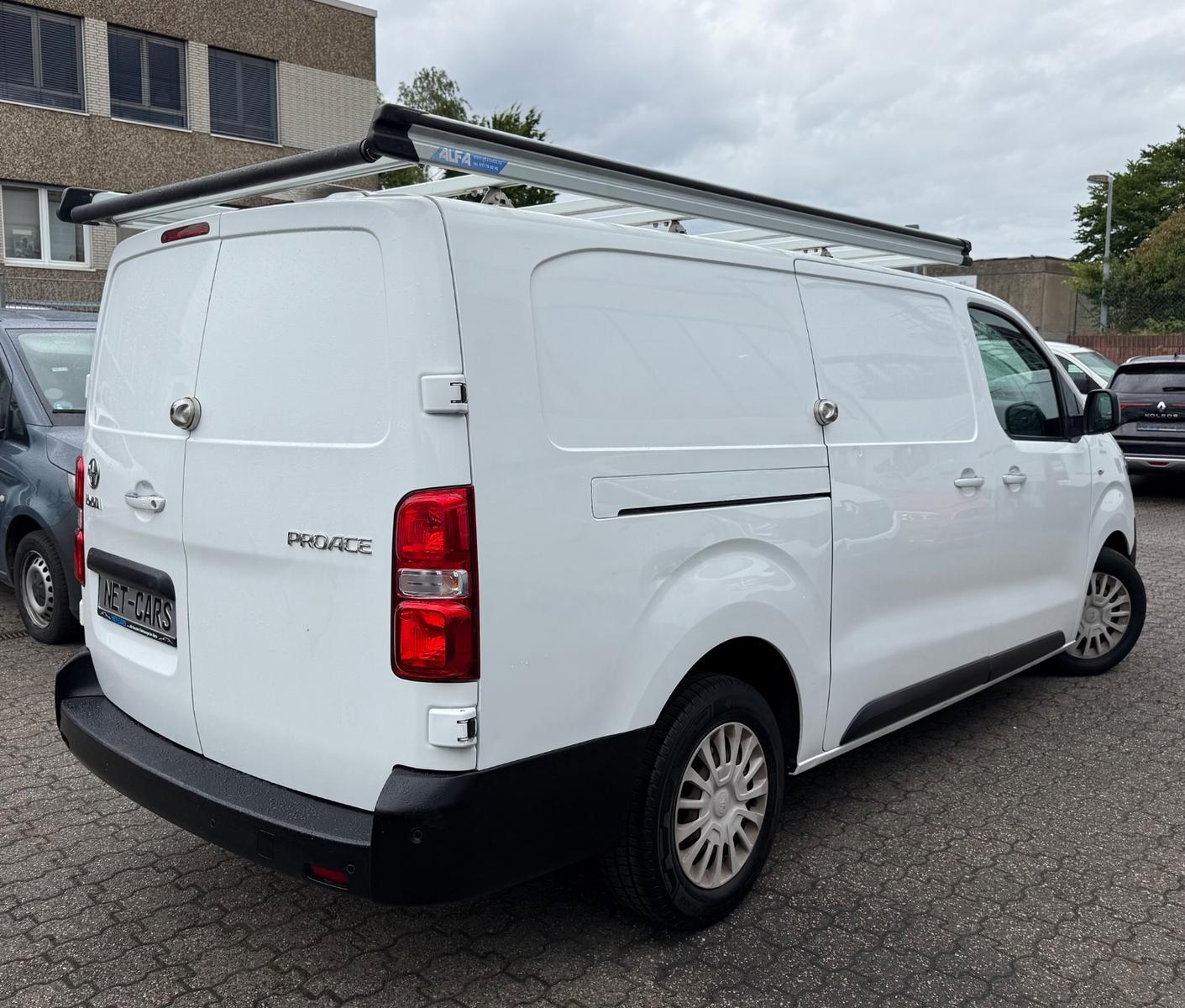 Toyota PROACE (Verso)