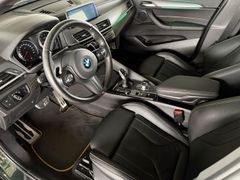 BMW X2 sDrive 20 i Edition Goldplay