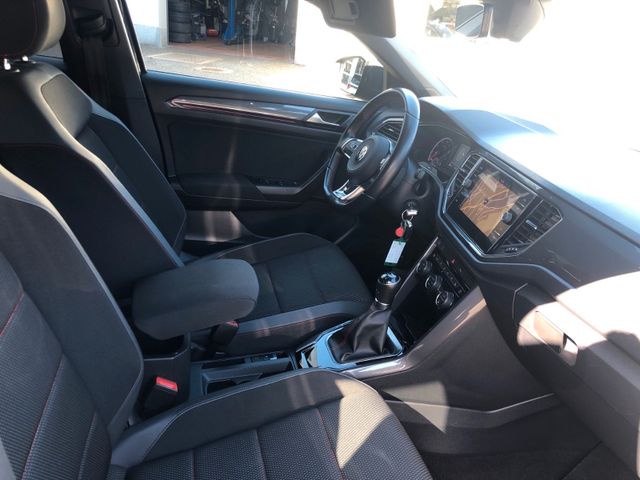 Volkswagen T-Roc 1.5 TSI Sport *Navi*LED*AHK