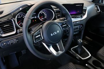 Fahrzeugabbildung Kia Ceed 1,5 T-GDI  Vision  Kamera/Navi/Tempomat/PDC