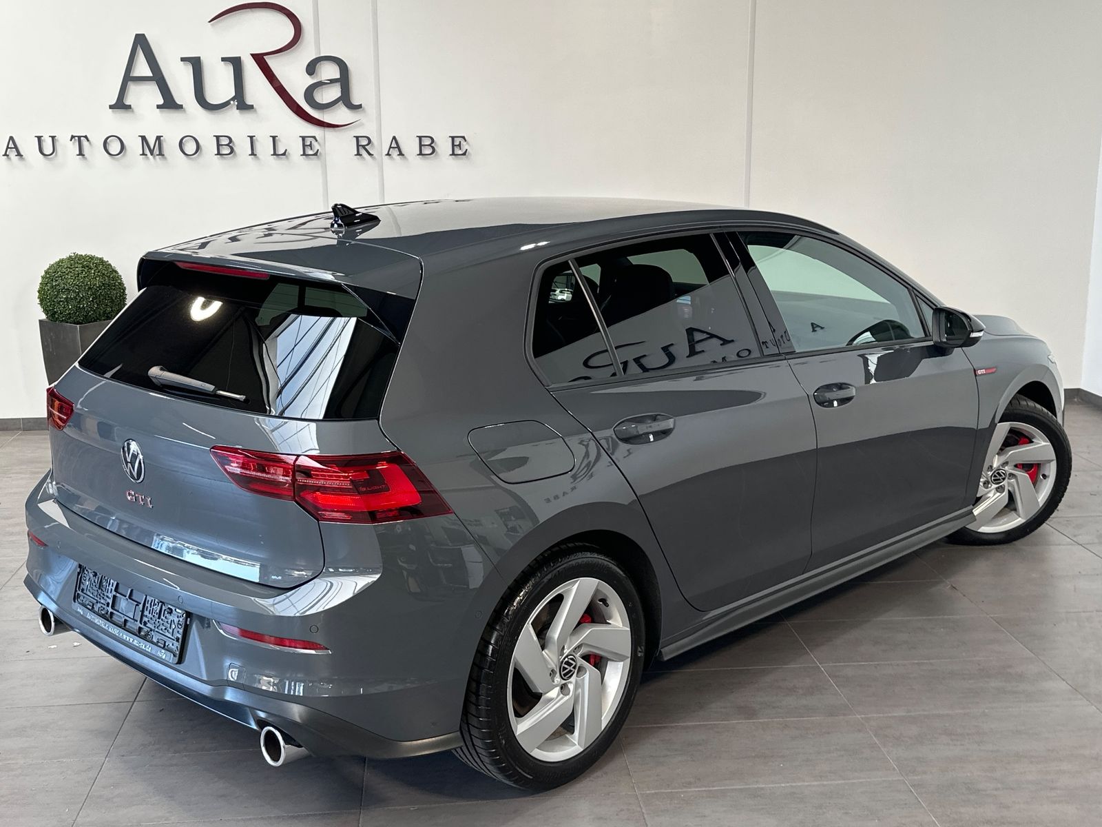 Fahrzeugabbildung Volkswagen Golf GTI 2.0 TSI DSG NAV+MATRIX+ACC+HUD+VCOCK+PP