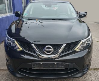 Nissan Qashqai - 1