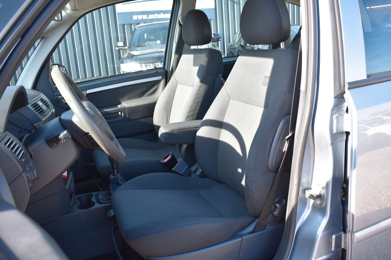 Fahrzeugabbildung Opel Meriva INNOVATION KLIMA/PDC/1.HAND