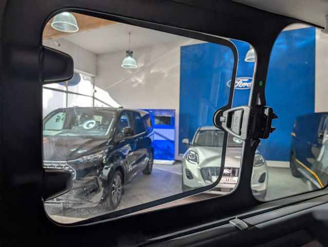 Ford Tourneo Custom Tit. 2.0 L1 NEUES MODELL