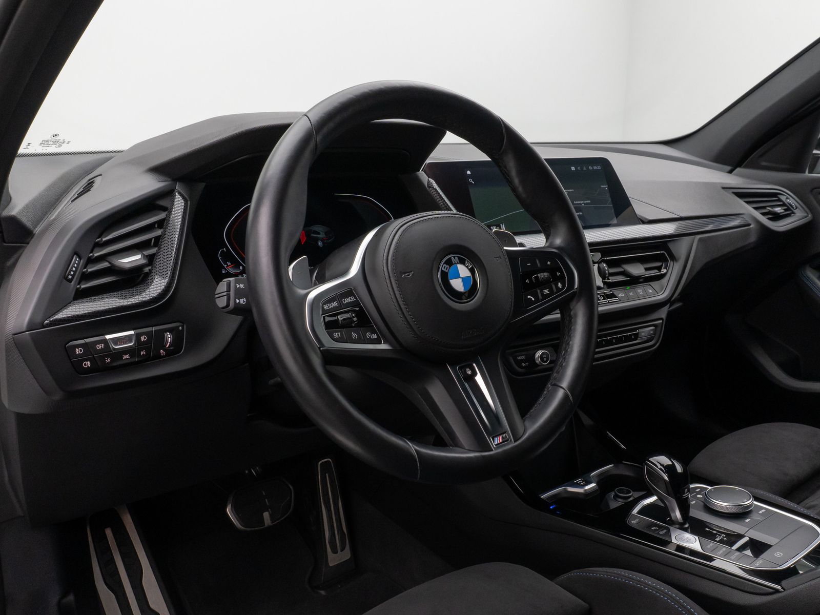 Fahrzeugabbildung BMW 120i M Sport Kamera DAB Lenkrhzg DrivAssis Alarm