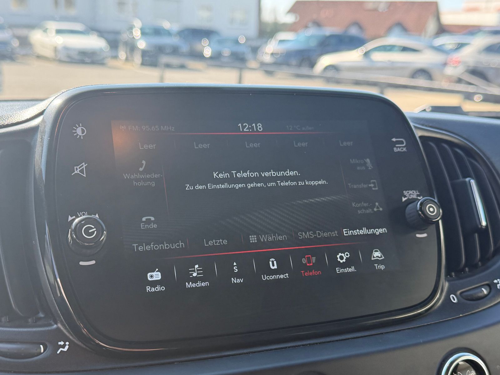 Fahrzeugabbildung Fiat Abarth 695Competizione/CARBON-SITZE/CARBON/BEATS