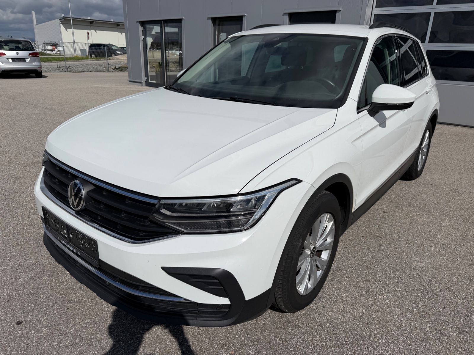 Volkswagen Tiguan Life 2,0 TDI *ZAHNRIEMEN NEU 161.000km