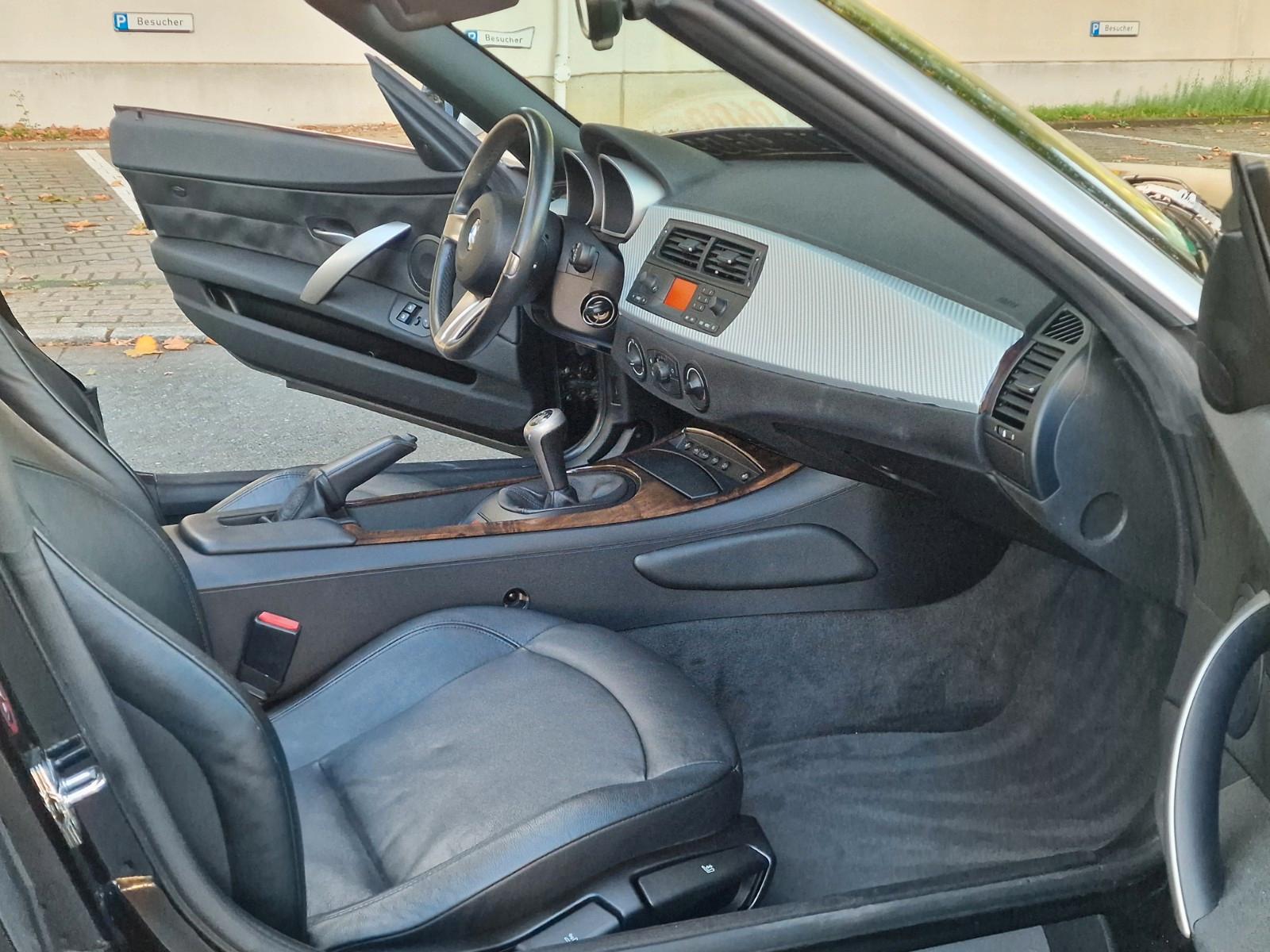 BMW Z4 E85 2.5i Roadster 177 ch — Cuir - sièges chauffants - GPS - capote électrique - 122 000 km