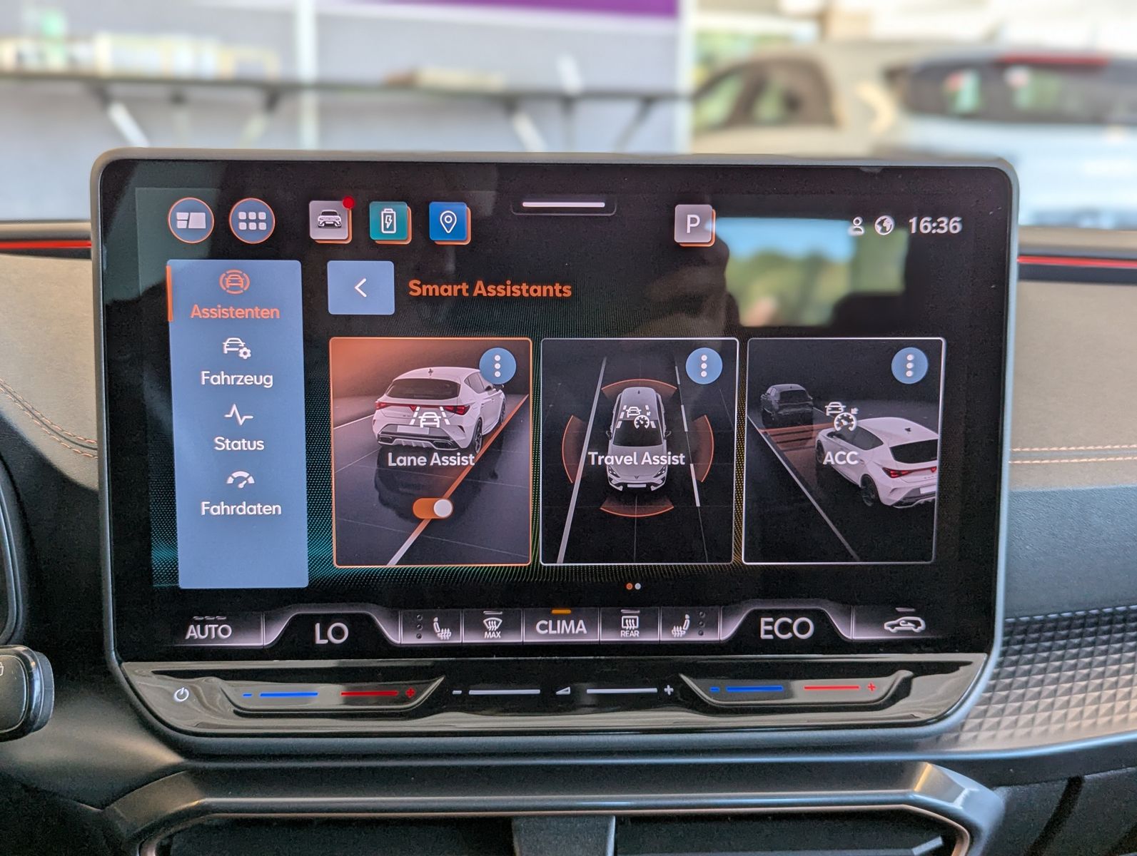 Fahrzeugabbildung CUPRA Leon 1.5 e-Hybrid Matrix Edge-Intelligent-Paket